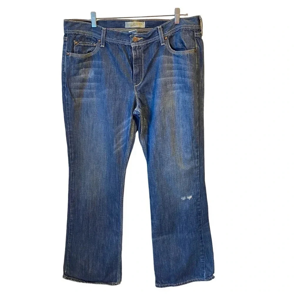 Old Navy Boot-Cut Low Waist Special Edition Jeans Women Size 16 Regular Pockets